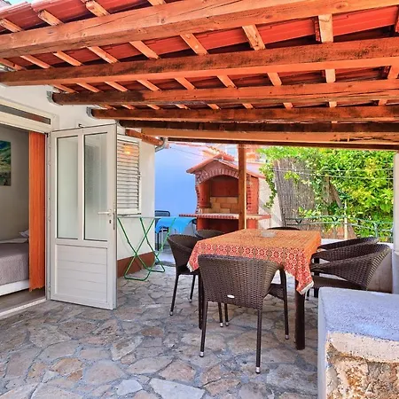 Charming 5-bed House In Semesterbostad *
