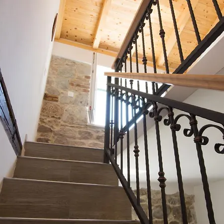 Semesterbostad Charming 5-bed House In Split